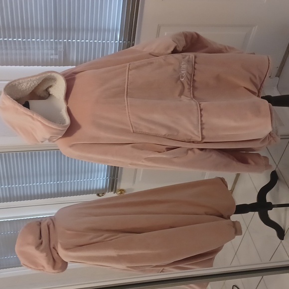 The Comfy Other - 2/$50 The Comfy - Pink Wearable Blanket